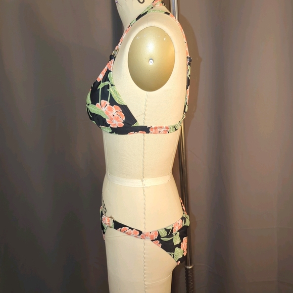 👙L Floral Bikini Bottom - Picture 8 of 8
